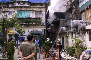 Cháy lớn tại khu tập thể ở Thành Công, Hà Nội
