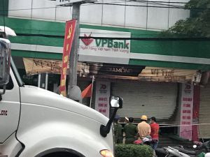 Cháy lớn tại trụ sở chi nhánh ngân hàng TP Rạch Giá (Kiên Giang)