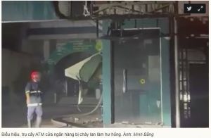 Cửa tiệm cháy lan sang ngân hàng ở TP HCM