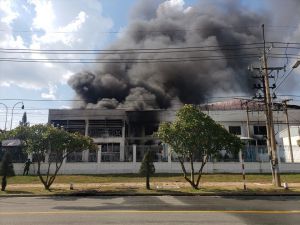 Đồng Nai: Cháy dữ dội tại công ty hóa chất trong Khu công nghiệp Long Bình