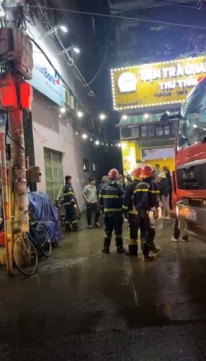 Cháy khu nhà trọ cao tầng ở Triều Khúc, huyện Thanh Trì