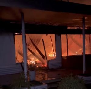 Hội trường Thành ủy TP Hà Tiên cháy rụi lúc rạng sáng năm mới