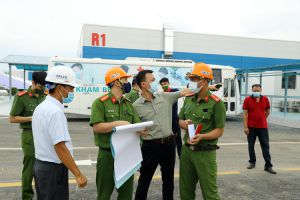 Kiểm tra phòng cháy chữa cháy tại Bệnh viện dã chiến Hoàng Mai