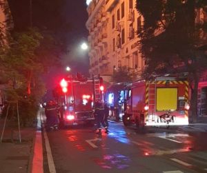 Cháy lớn trên tầng thượng tòa nhà Seaprodex trên đường Đồng Khởi với nhiều tiếng nổ