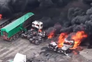 Cháy lớn tại cảng Phú Thái, 6 phương tiện bị thiêu rụi nghi do phá hoại