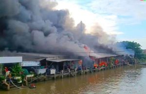 Điều tra nguyên nhân gây cháy lớn tại chợ Thanh Tùng, Cà Mau